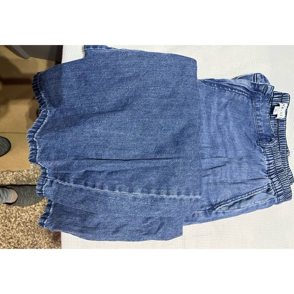 Womens pair of jeans size 20